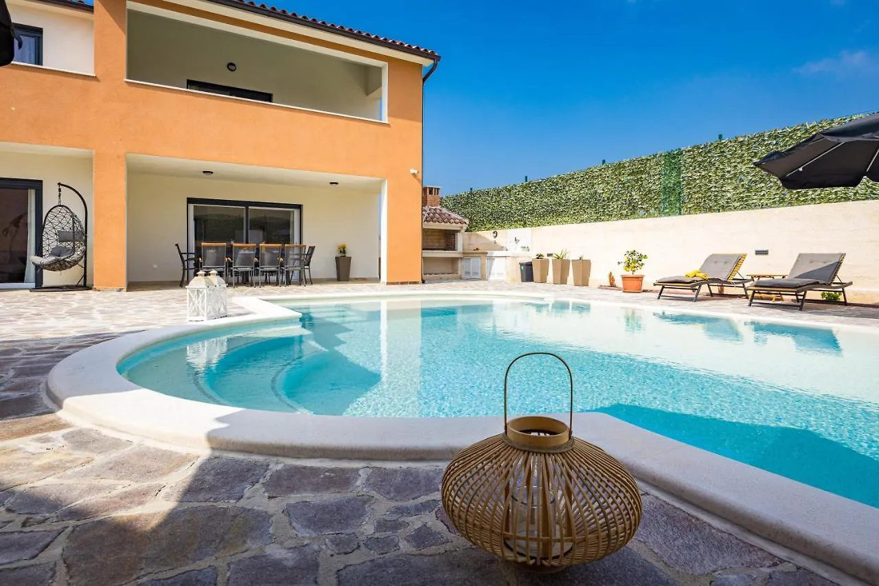 Villa Nur Pula